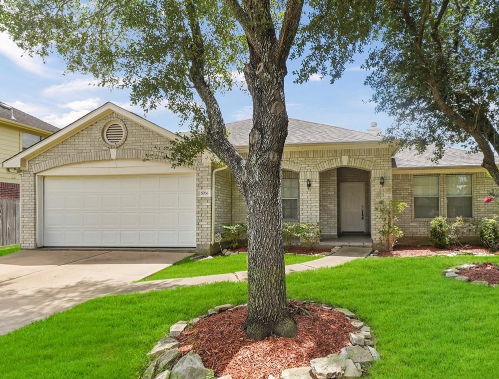 5706 Ashbury Trails Ct, Sugar Land, TX 77479