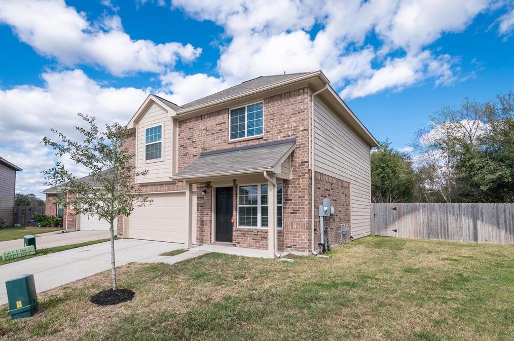 671 Fallow Ln, Alvin, TX 77511-4255