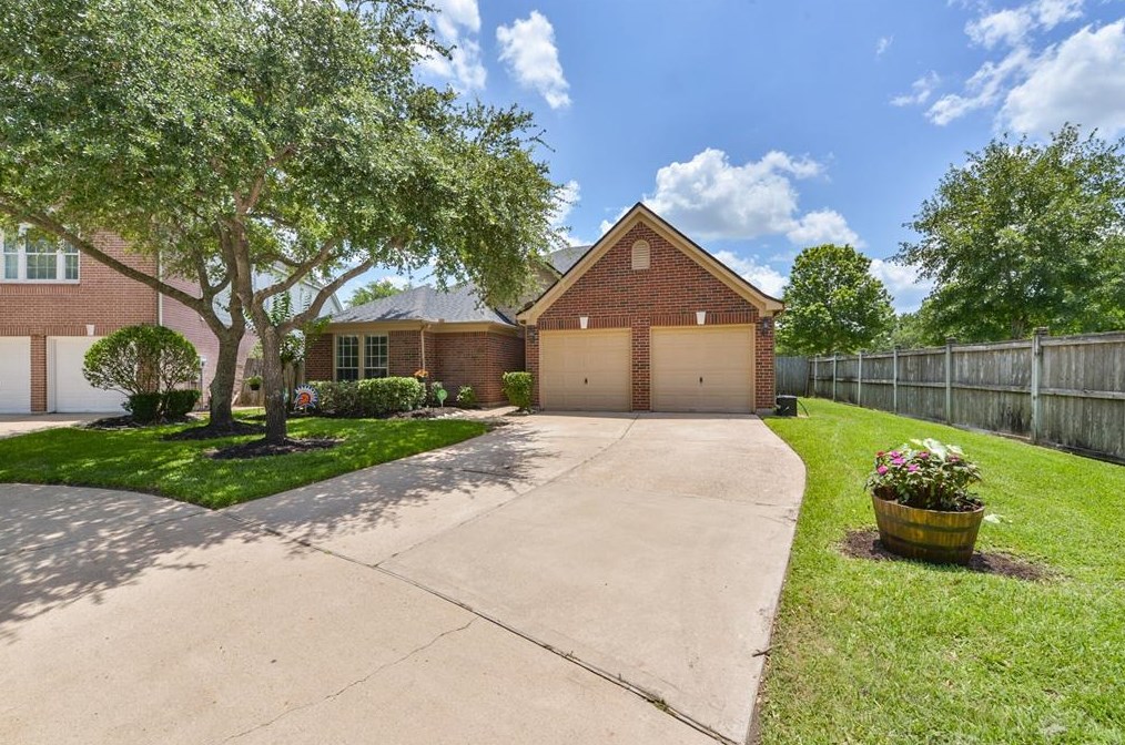6147 River Mist Ct, Katy, TX 77494-2323