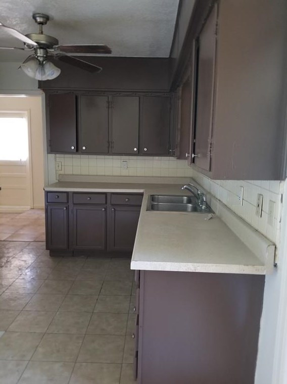 2918 Knotty Oaks Trl, Houston, TX 77045-4719