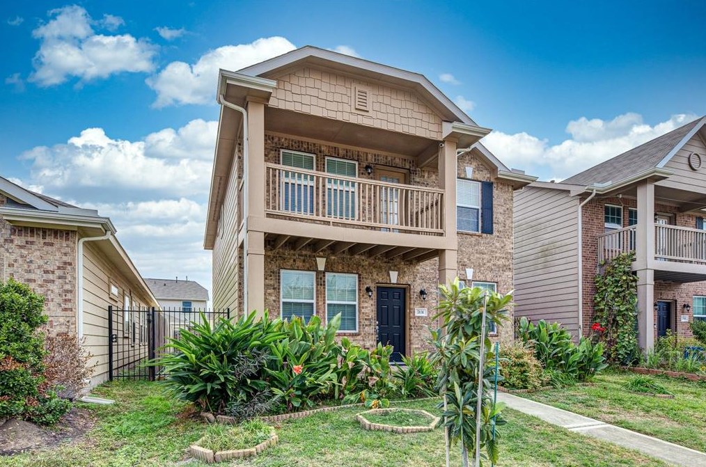 7131 Pavilion Dr, Houston, TX 77083
