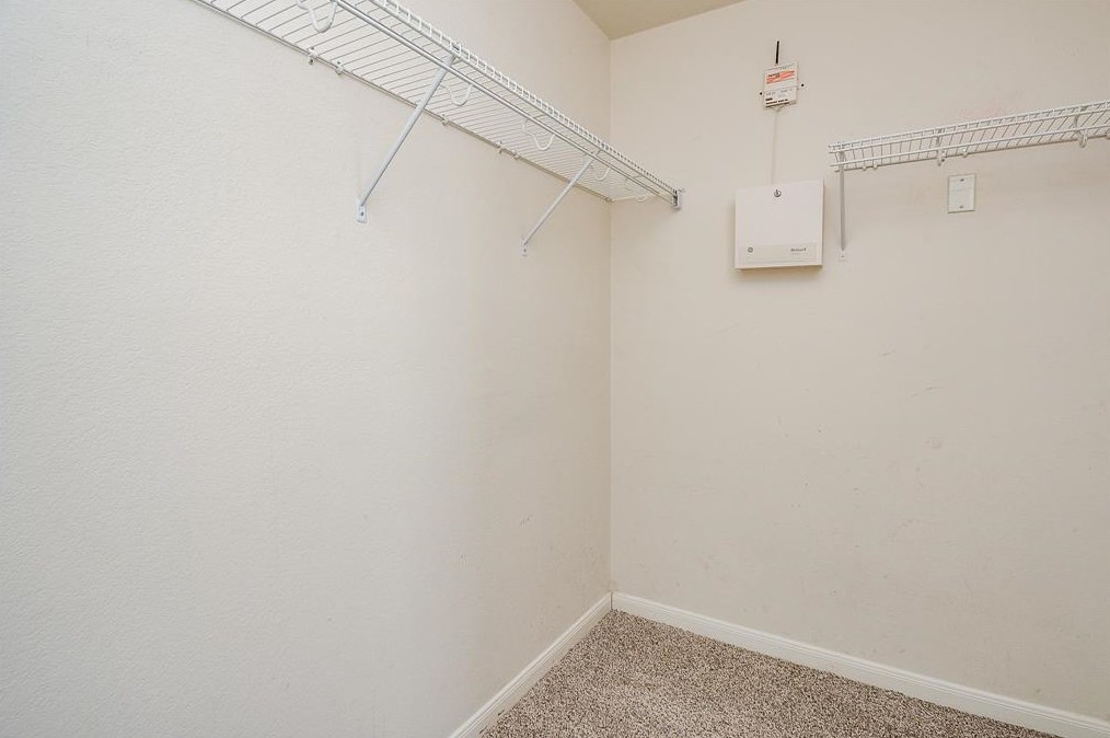 8114 Singing Sonnet Ln, Houston TX  77072-0128 exterior
