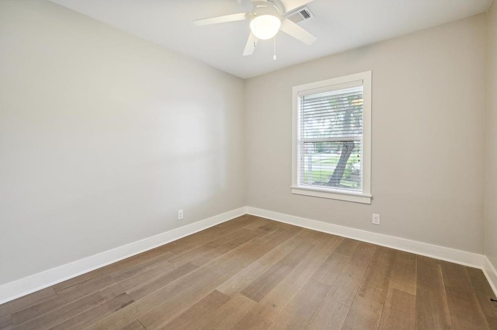 3715 Gardendale Dr, Houston TX  77092-7061 exterior