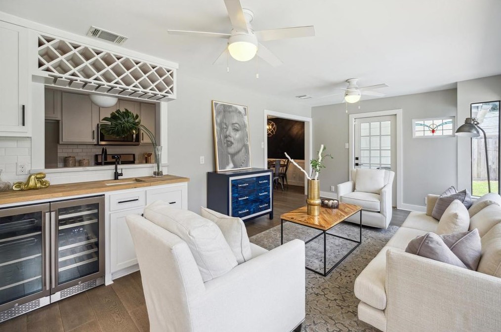 3715 Gardendale Dr, Houston TX  77092-7061 exterior