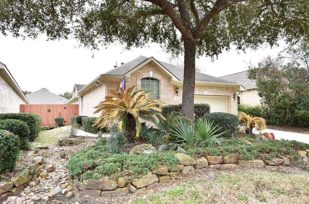 91 Country Gate Cir, Conroe, TX 77384-4664