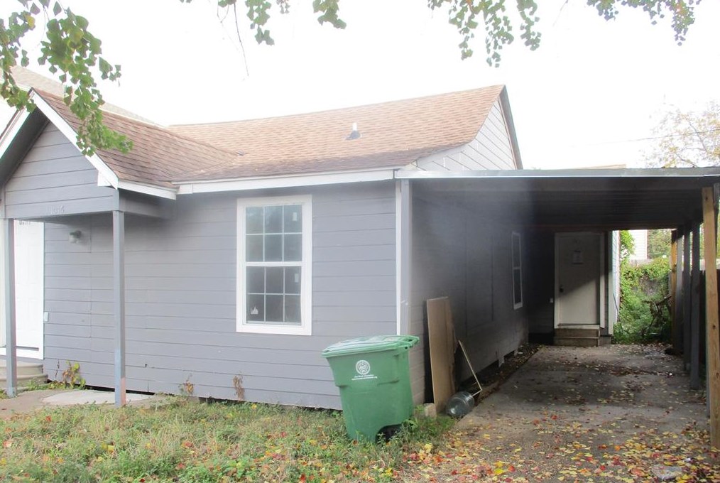 1015 36th St, Houston, TX 77022-5017