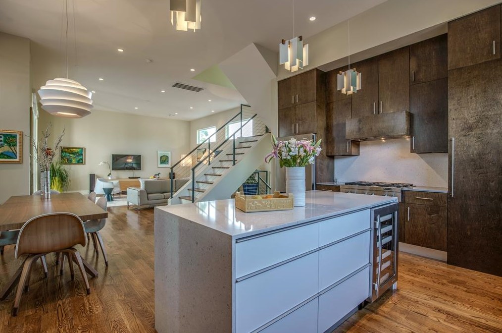 1225 Peden St, Houston TX  77006-1130 exterior