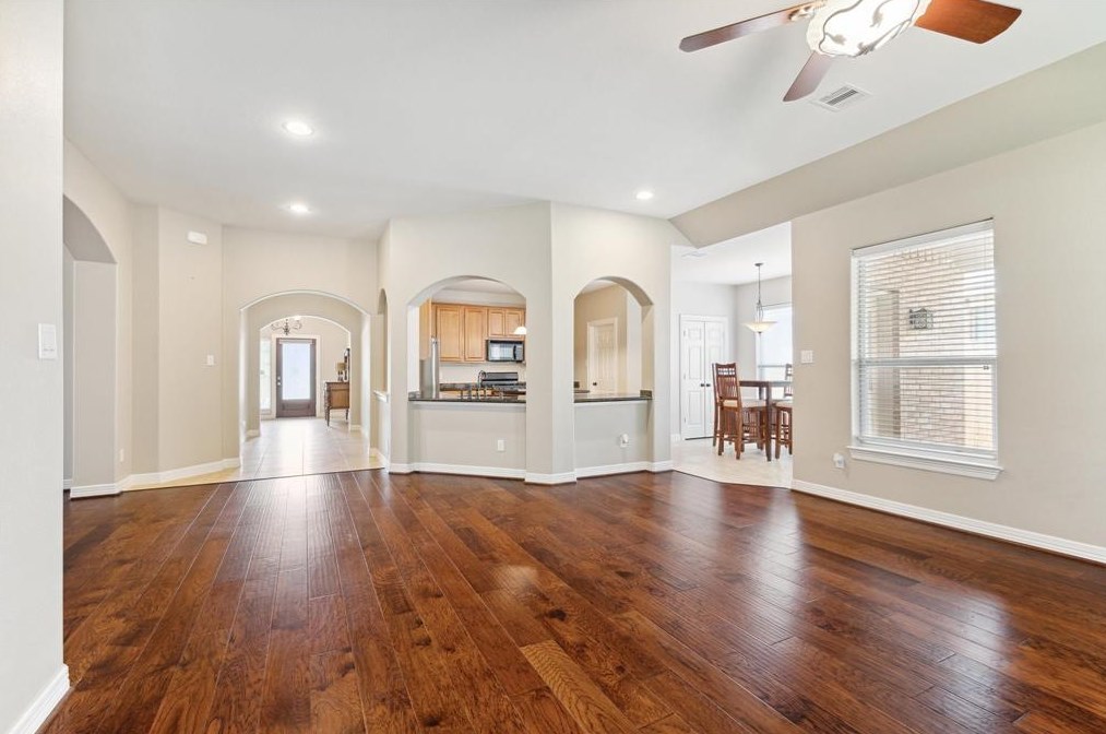 25218 Oak Villa Dr, Spring, TX 77389-2817