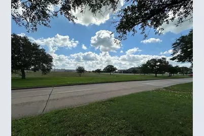 203 Lake Road, Lake Jackson, TX 77566 - Photo 4