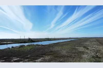 1121 Guppy, Crystal Beach, TX 77650 - Photo 10