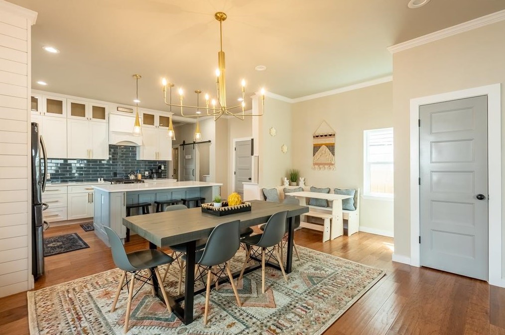3209 Ursuline St, Galveston, TX 77550