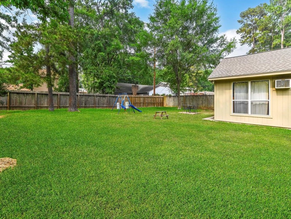 2019 Middle Crk Dr, Humble TX 77339-1708 exterior