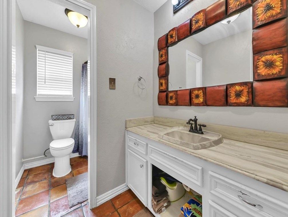 2019 Middle Crk Dr, Humble TX 77339-1708 exterior