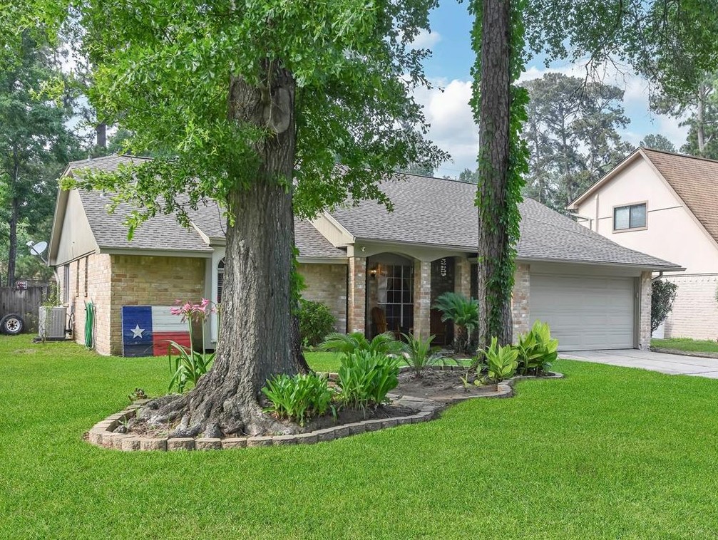 2019 Middle Creek Dr, Humble TX  77339-1708 exterior