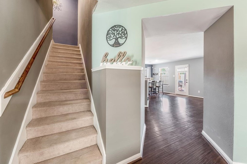 4202 Mineral Hvn Dr, Houston TX  77048-5555 exterior