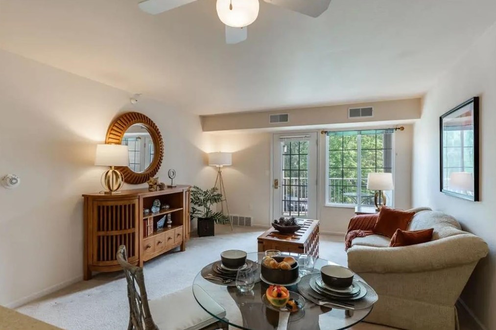 600 W Walton Blvd, Pontiac, MI 48340