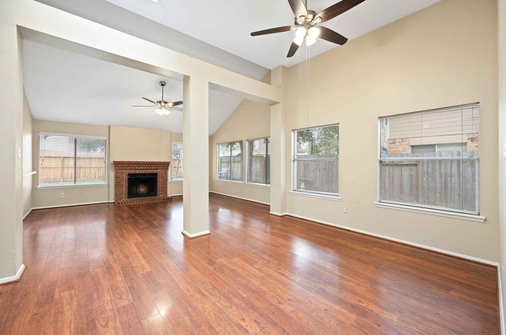 15810 Oak Mountain Dr, Houston, TX 77095