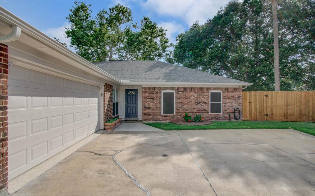 16635 Ben Ledi Dr, Houston, TX 77084-2720