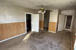 204 Dallas St, Nocona, TX 76255 - Photo 8