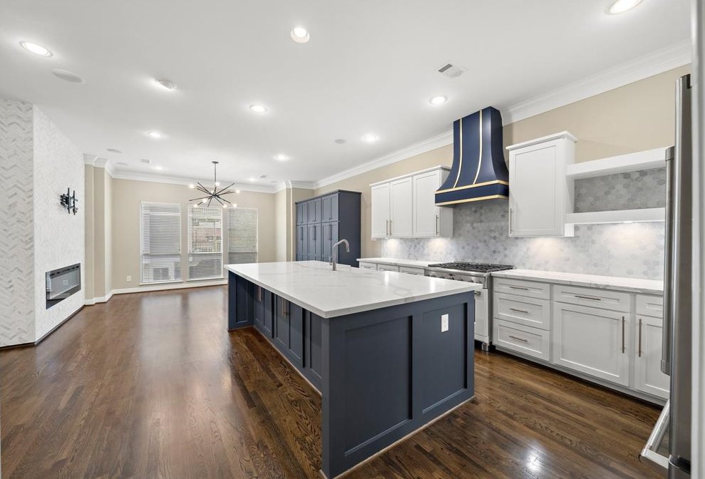 420 Mcgowen St, Houston, TX 77006
