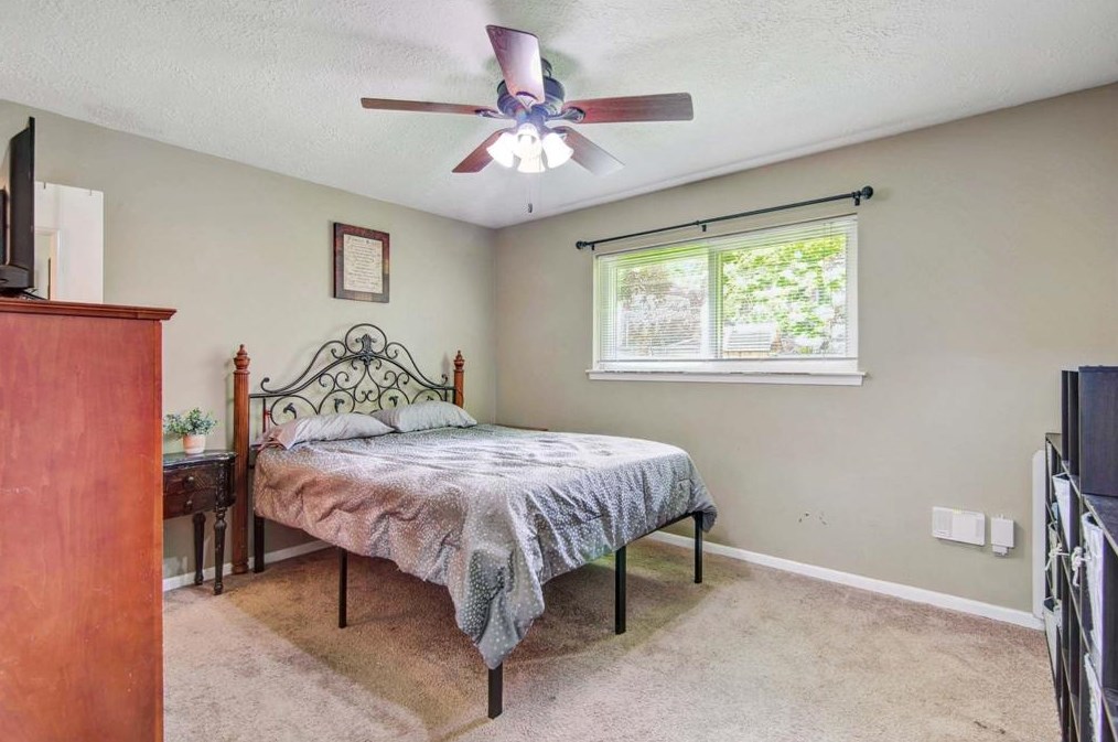 702 Reynolds Ave, League City TX  77573-4123 exterior