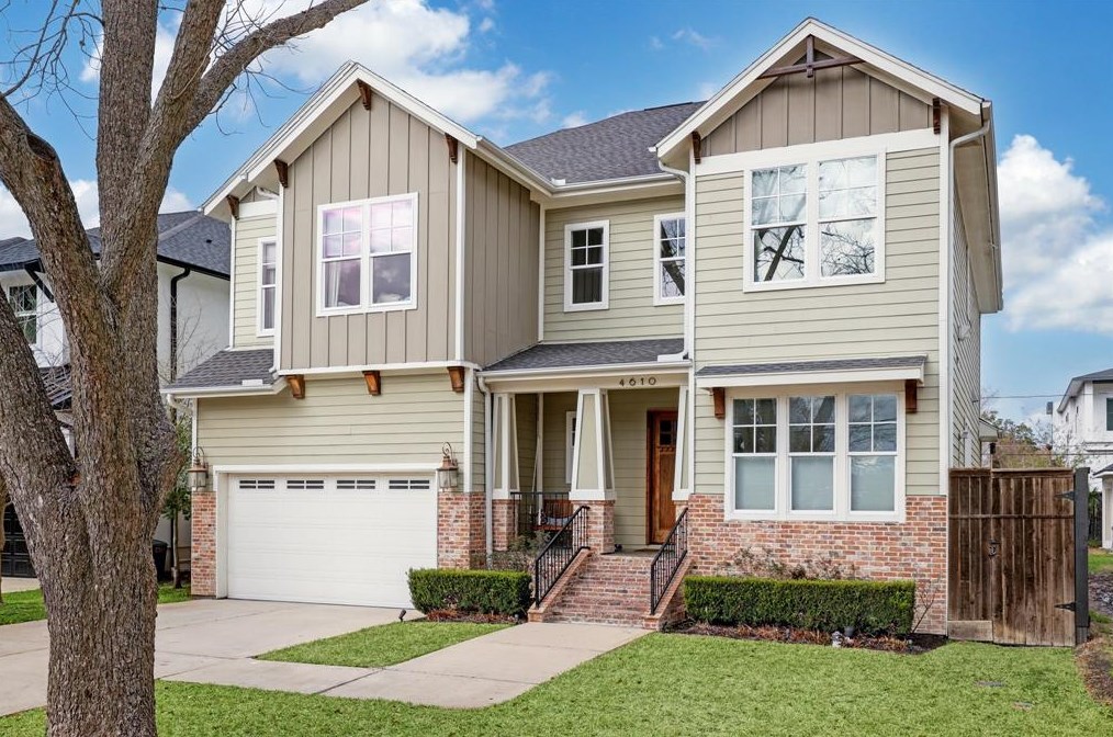 4610 Cedar St, Bellaire, TX 77401