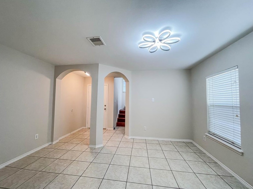 12818 Lodenbriar Dr, Houston, TX 77072-2479