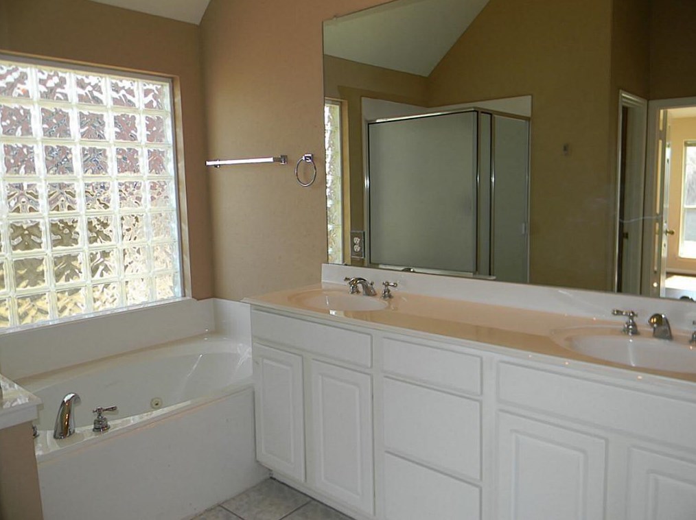 4131 Winesap Bend Dr, Stafford, TX 77477-4637