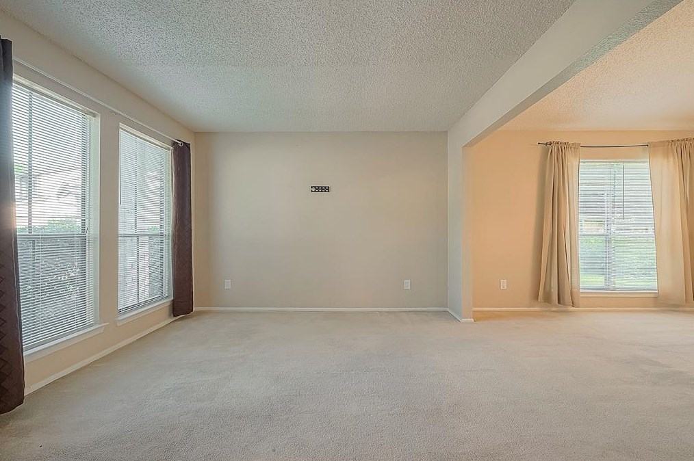 3302 Big Horn Ct, Sugar Land, TX 77478