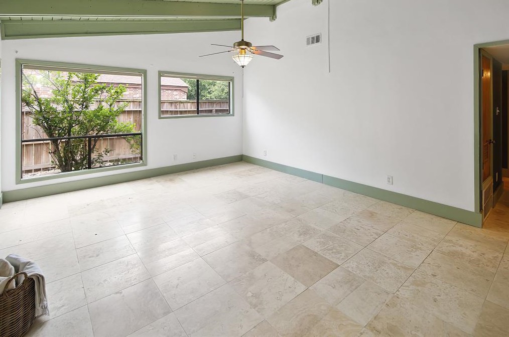 2806 Briarcreek Ct, Bryan TX  77802-2106 exterior