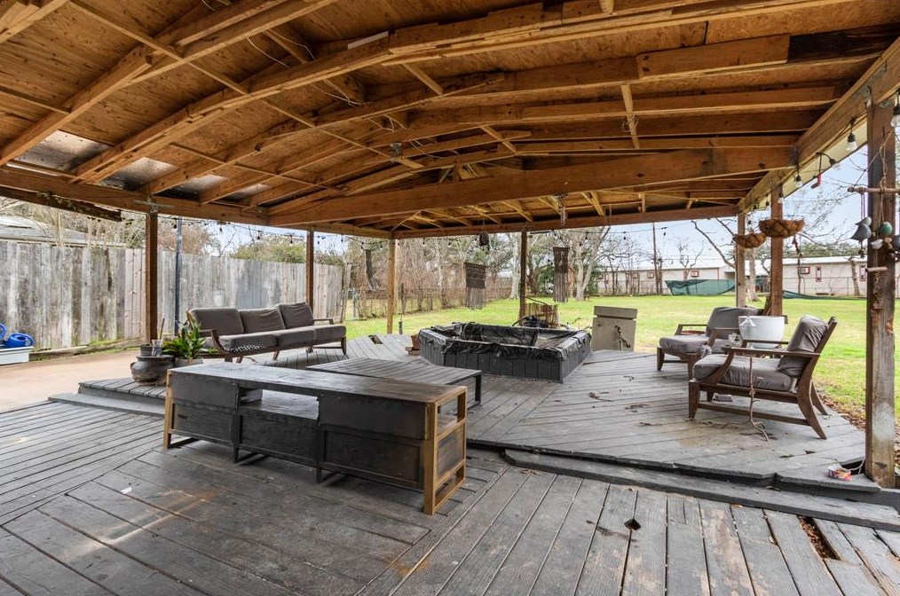 6614 Scribner Rd, Houston TX  77074-6422 exterior