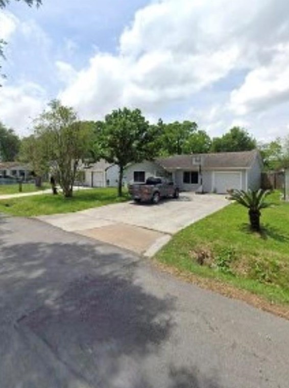 308 S 11th St, Morgans Point, TX 77571