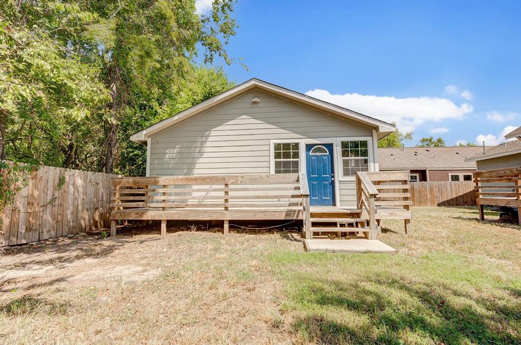 8709 Knox St #b, Houston, TX 77088