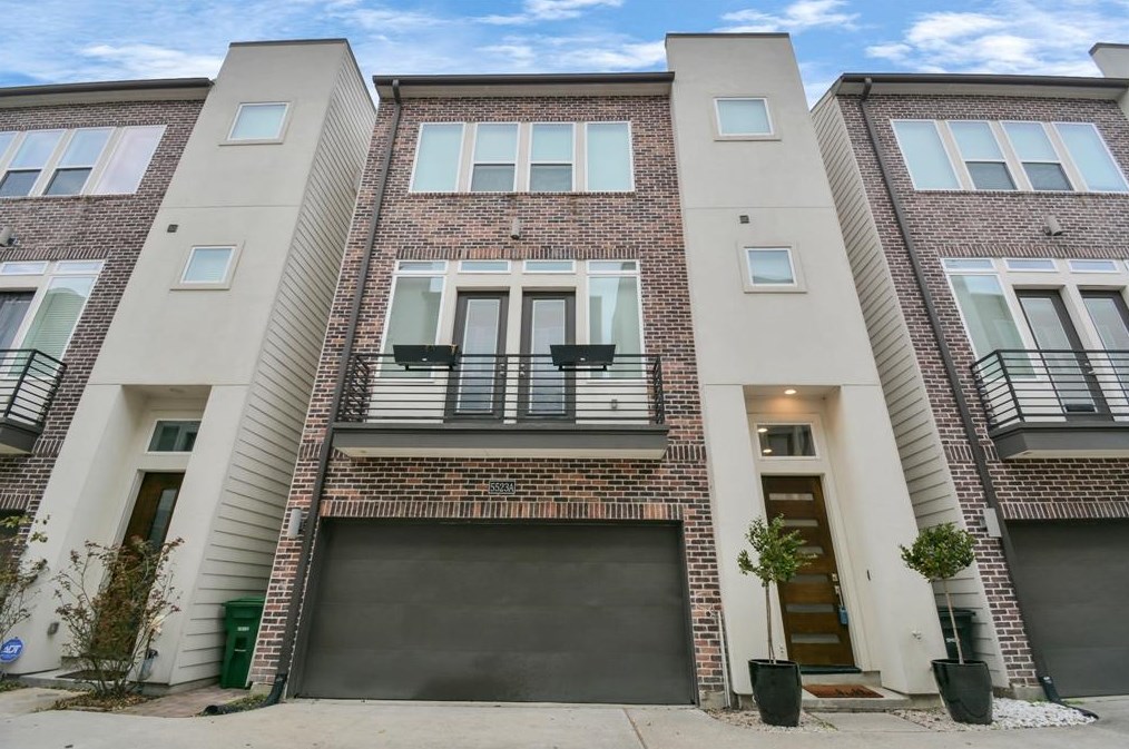 5523 Larkin St #a, Houston, TX 77007