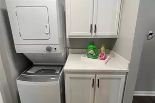 1225 W 25th St, Houston, TX 77008 - Photo 4