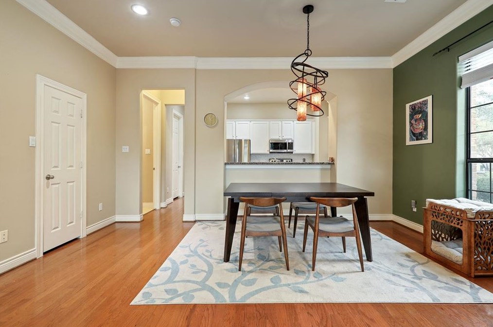 9120 Lakes At 610 Dr, Houston TX  77054-2403 exterior