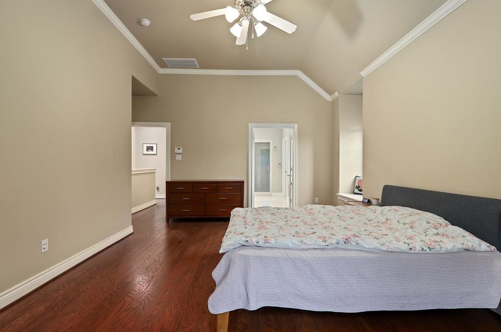 9120 Lk At 610 Dr, Houston TX  77054-2403 exterior