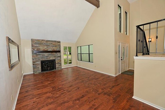 11 Timber Top Dr, Spring TX  77380-0975 exterior