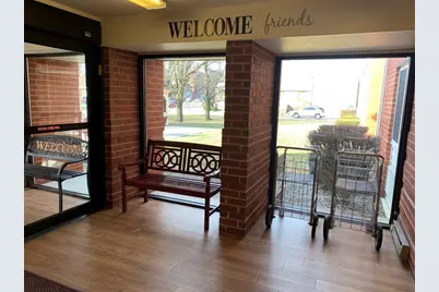 102 E Franklin St, Shelbyville, IN 46176 - Photo 4