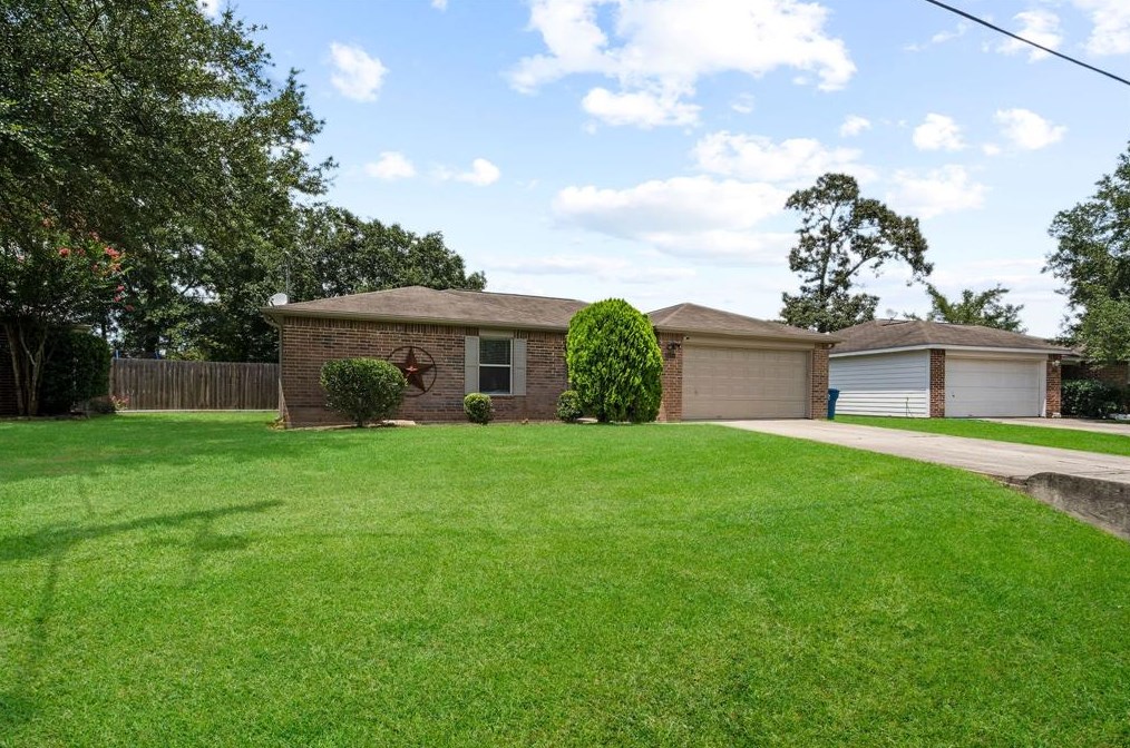 16303 Long Valley Ct, Conroe, TX 77302