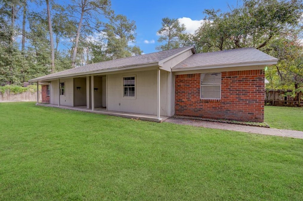 510 Coleman St #a, Conroe, TX 77301