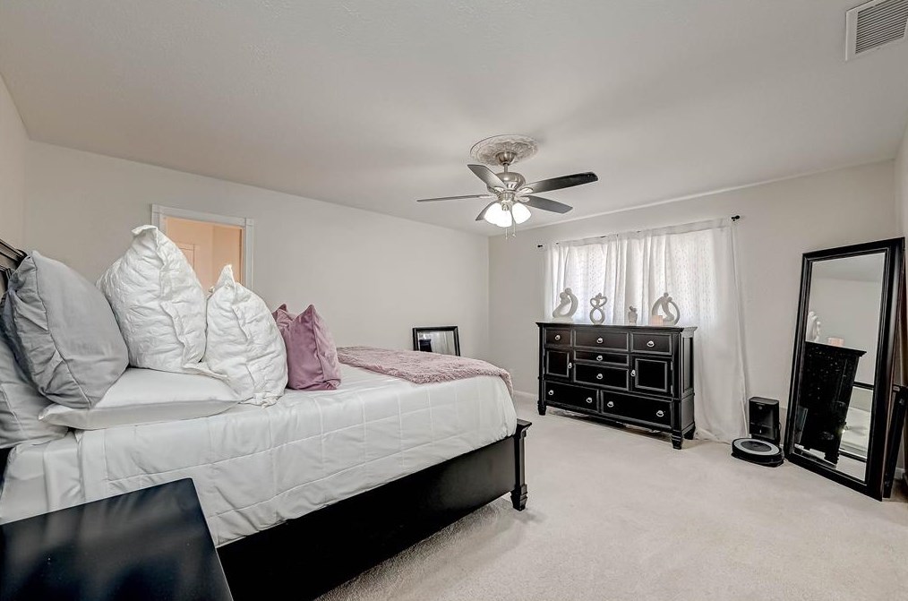 18015 Oakhampton Dr, Houston TX  77084-3261 exterior