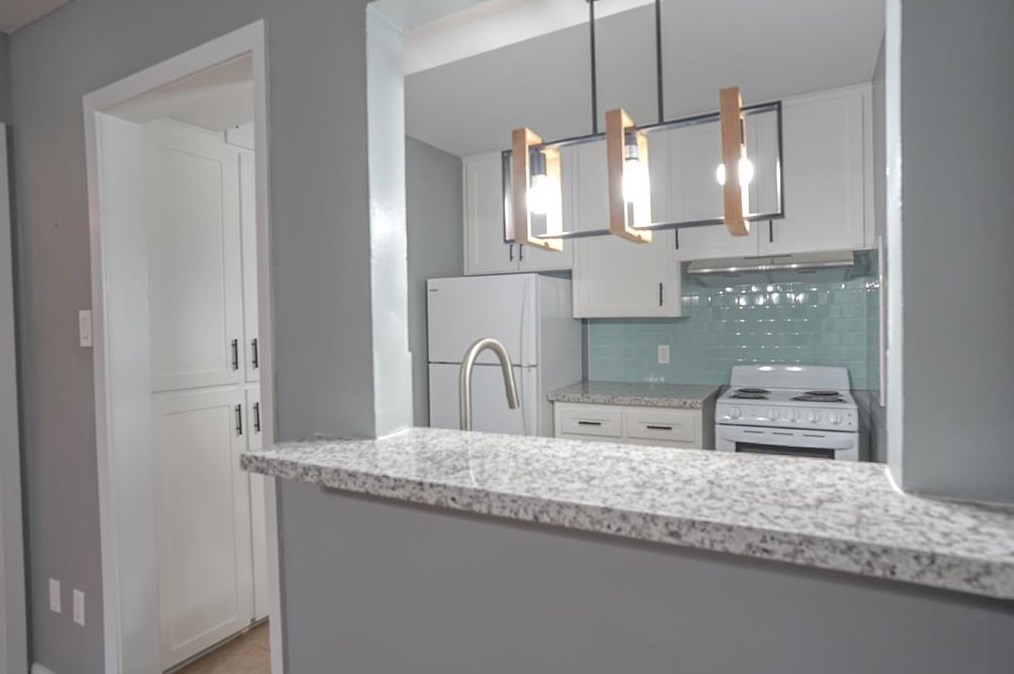 5216 Arboles Dr, Houston TX  77035-2800 exterior