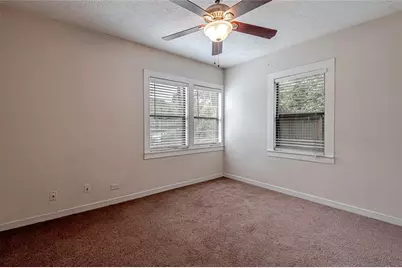 2538 Sycamore Avenue, Huntsville, TX 77340 - Photo 16