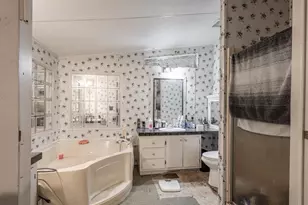 207 Florabunda Dr, Crosby, TX 77532 - Photo 10