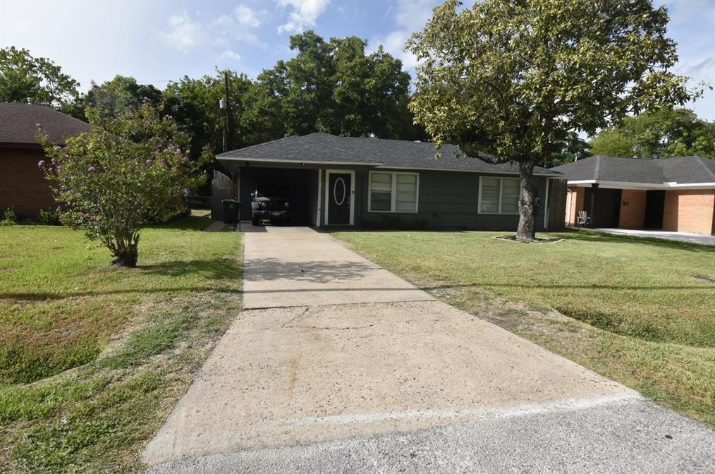 715 43rd St, Houston, TX 77018-4401