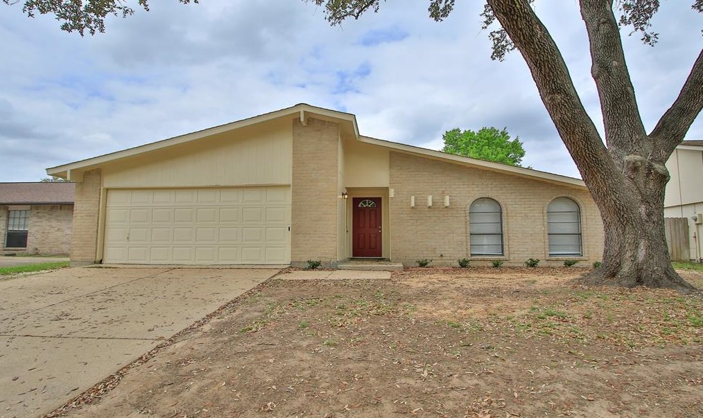 16914 Clan Macintosh Dr, Houston, TX 77084