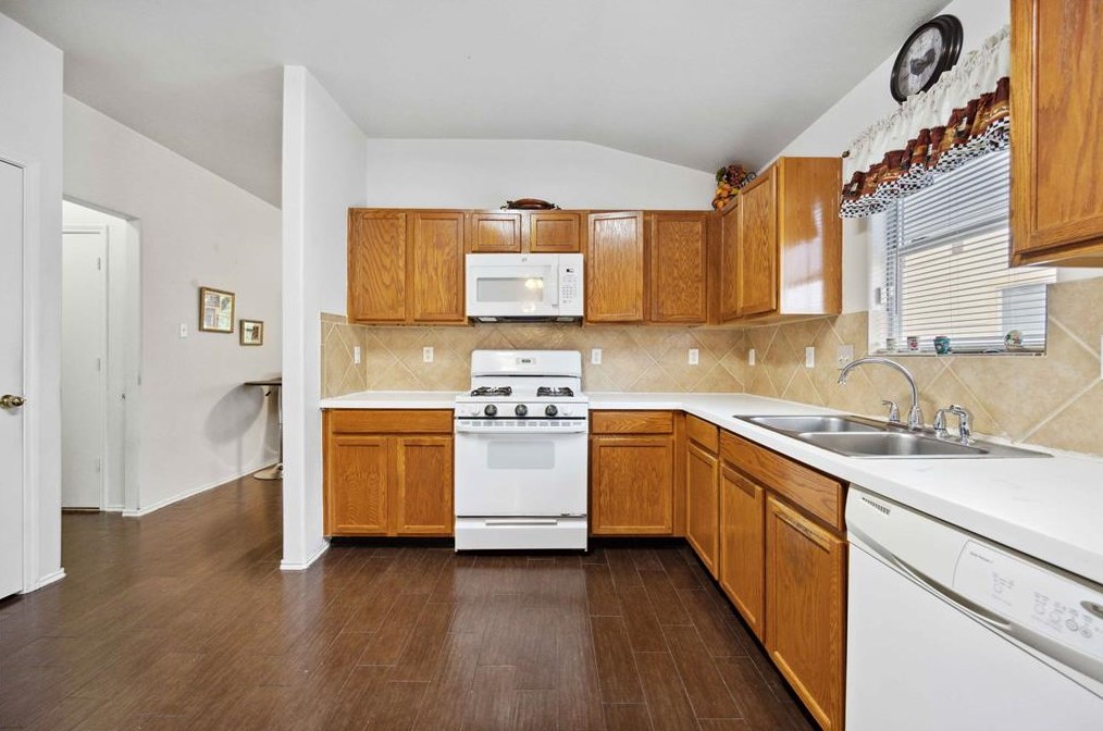 18331 Olive Leaf Dr, Houston TX  77084-6117 exterior