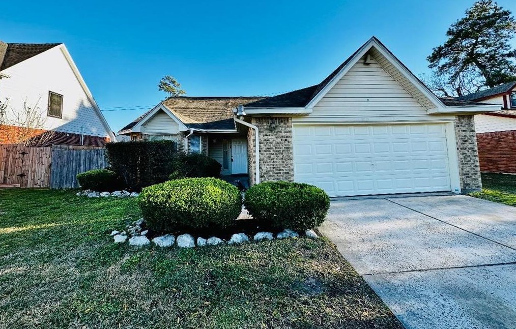 12726 Stillington Dr, Houston, TX 77015
