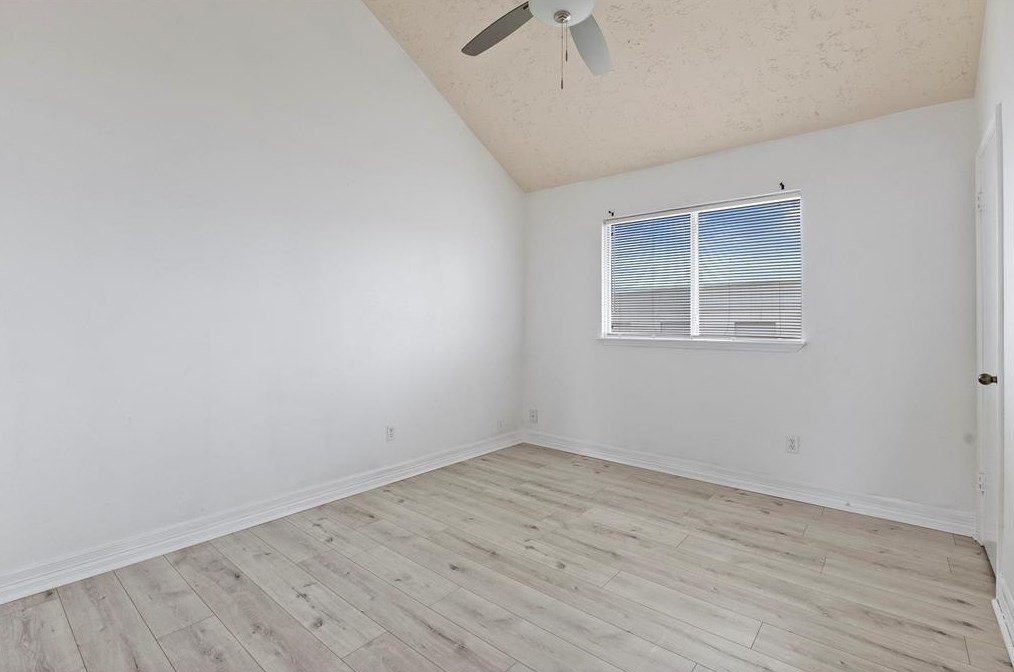 8763 Vinkins Rd, Houston TX  77071-2834 exterior